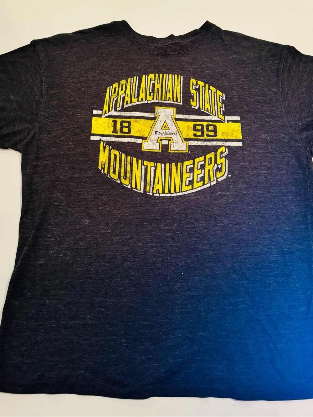Appalachian State Mountaineers Black & Yellow Tee xl